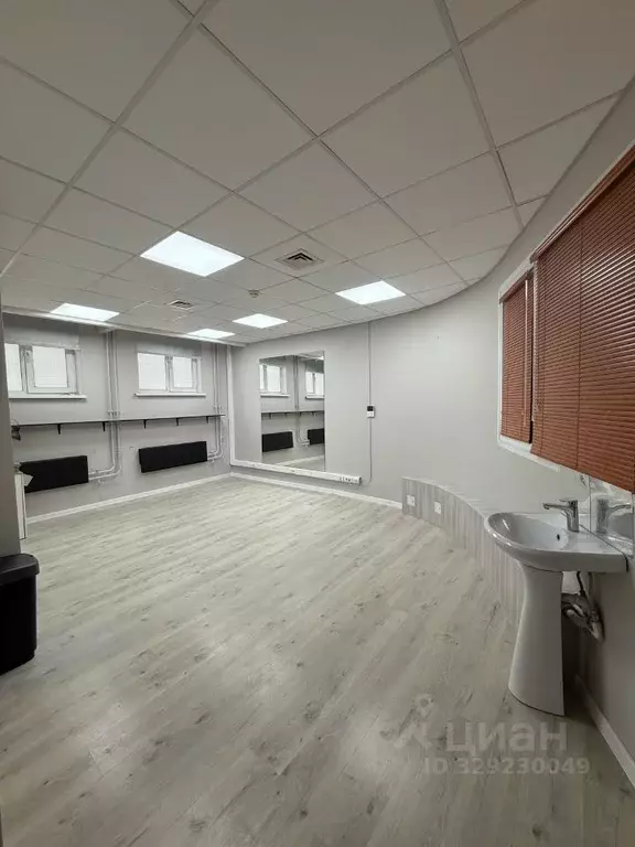 Помещение свободного назначения в Московская область, Красногорск ... - Фото 1