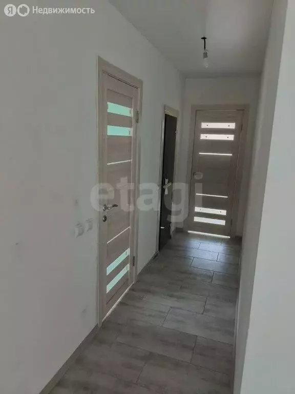 Дом в посёлок Новостройка, Яблочная улица (192 м) - Фото 1