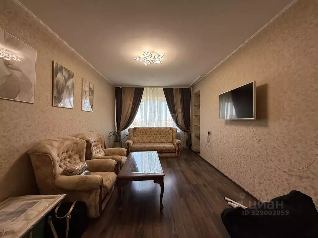 3-к кв. Крым, Симферополь ул. Куйбышева (64.1 м) - Фото 1