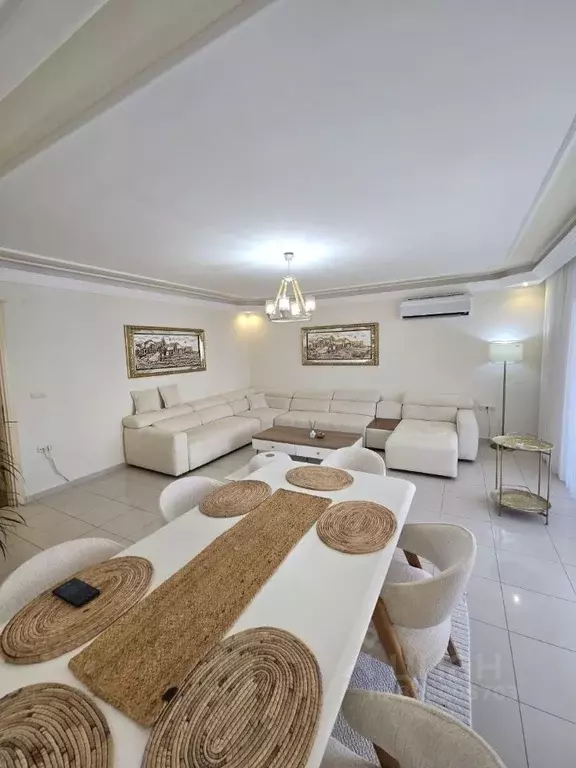 2-к кв. Краснодарский край, Сочи Центральный мкр, ул. Роз, 6/6А (140.0 ... - Фото 1