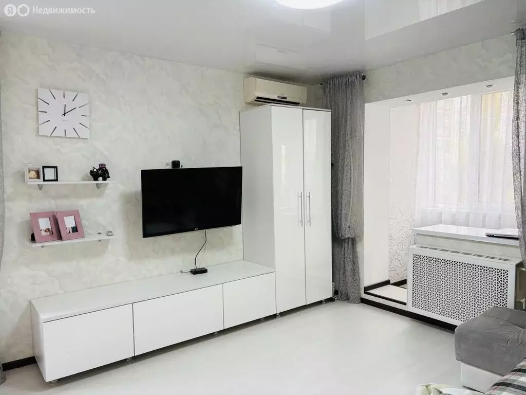 1-комнатная квартира: Волгоград, район Семь Ветров, бульвар 30-летия ... - Фото 1