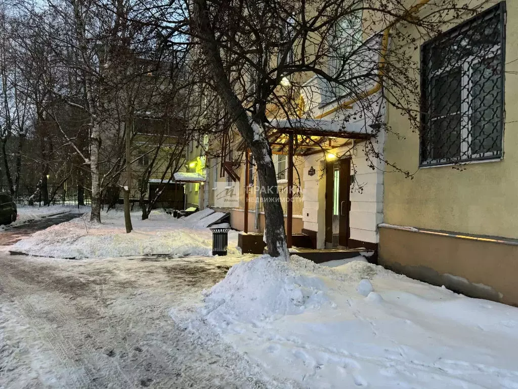 Продается 4-комнатная квартира - Фото 2