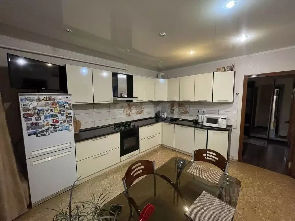 4-к кв. Воронежская область, Воронеж ул. Кропоткина, 9А (110.2 м) - Фото 1