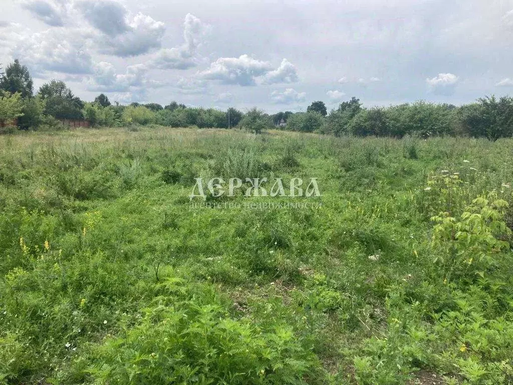 Участок в Белгородская область, Старооскольский городской округ, с. ... - Фото 0