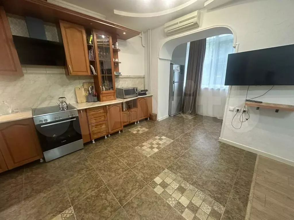 3-к. квартира, 98 м, 1/6 эт. - Фото 1