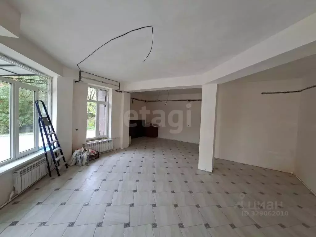 Помещение свободного назначения в Ингушетия, Малгобек ул. Владимира ... - Фото 1