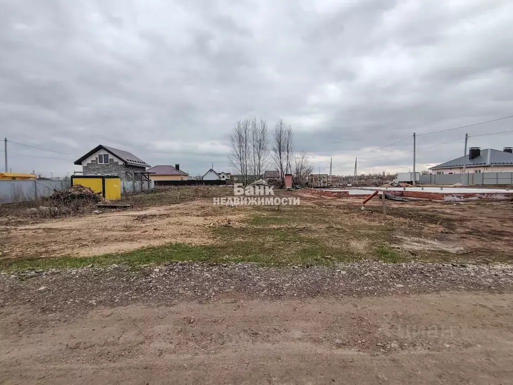 Участок в Саратовская область, Балаково ул. Звездная, 10 (6.0 сот.) - Фото 1