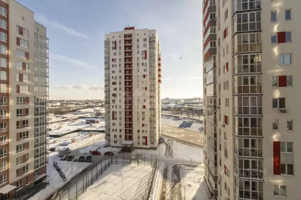 2-к кв. Тюменская область, Тюмень ул. 50 лет Октября, 75к4 (81.3 м) - Фото 1