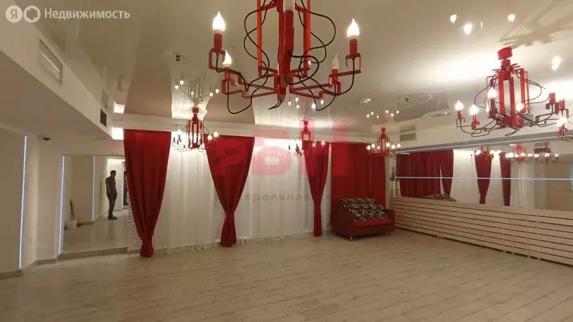 Помещение свободного назначения (650 м) - Фото 1