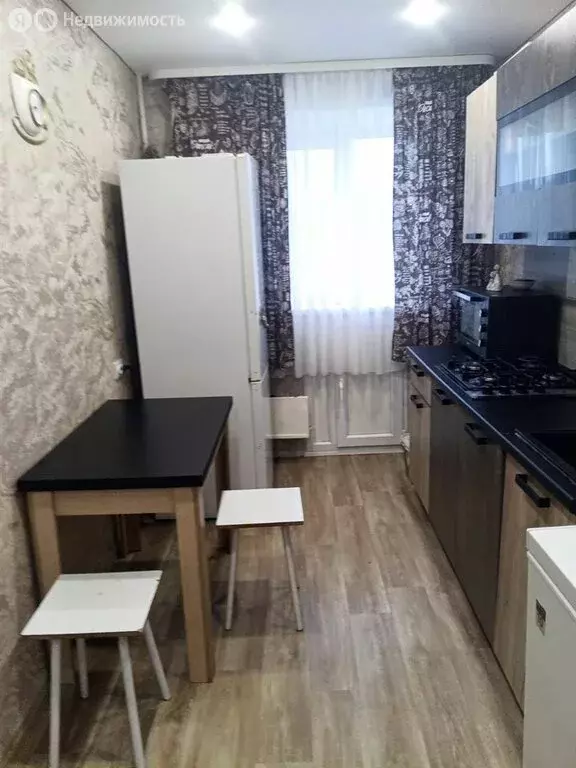 3-комнатная квартира: Миньяр, улица Куйбышева, 24 (67 м) - Фото 0