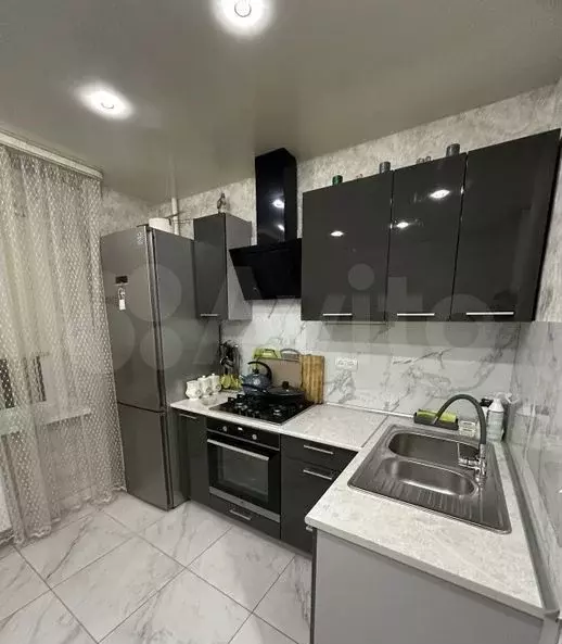 1-к. квартира, 38 м, 4/9 эт. - Фото 0