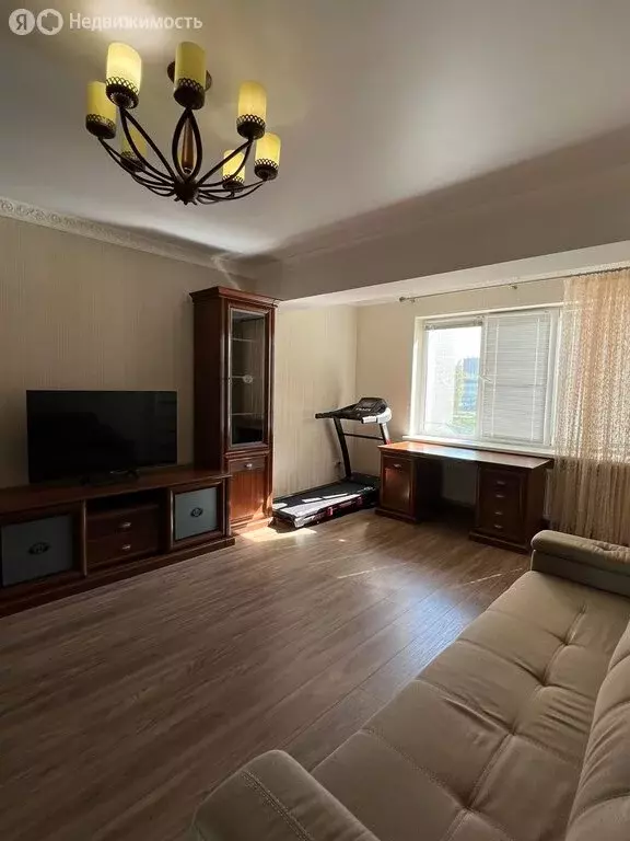 3-комнатная квартира: Нальчик, улица Ватутина, 29А (115 м) - Фото 0