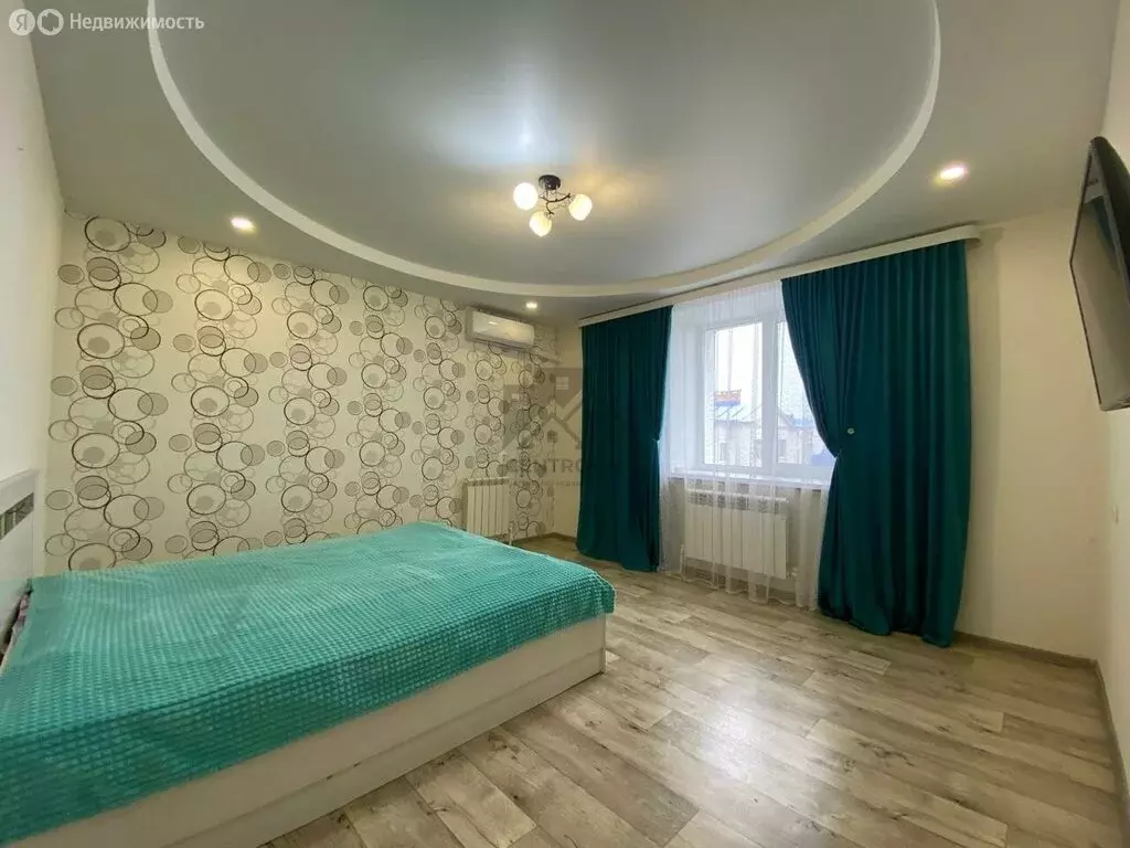 2-комнатная квартира: Зеленодольск, улица Королёва, 16А (78 м) - Фото 1