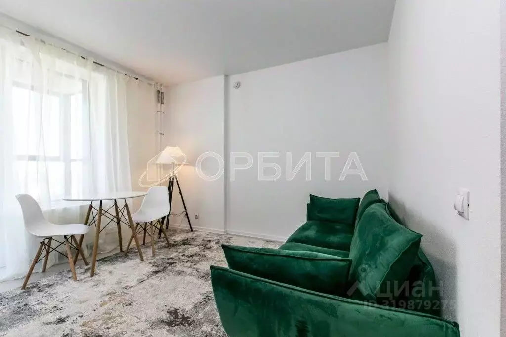 2-к кв. Тюменская область, Тюмень Полевая ул., 117к7 (63.0 м) - Фото 1