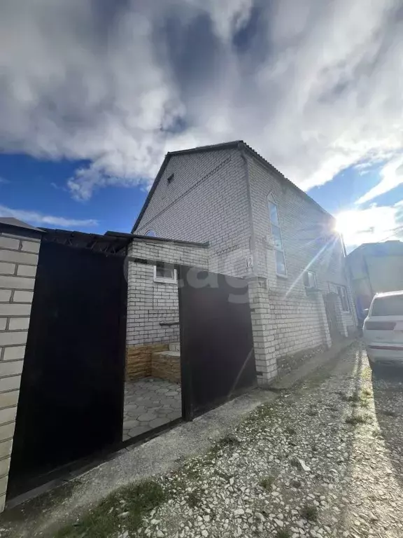 Дом в Краснодарский край, Крымск ул. Маршала Гречко, 121 (129 м) - Фото 2