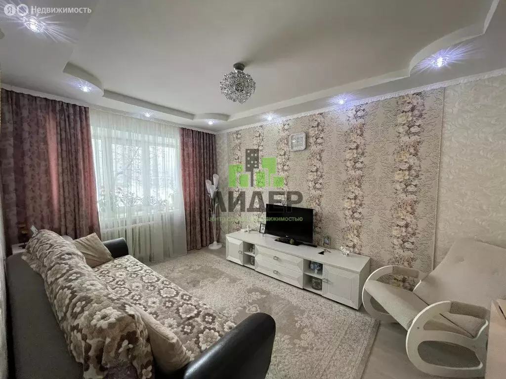 2-комнатная квартира: Нефтекамск, улица Ленина, 46 (42.4 м) - Фото 1