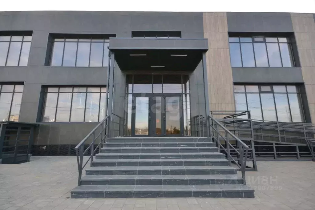 Торговая площадь в Саха (Якутия), Якутск ул. 2-я Набережная, 2/6 (1246 ... - Фото 1