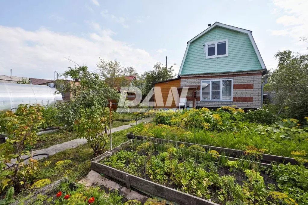 Дом в Челябинская область, Челябинск пл. Революции (30 м) - Фото 1