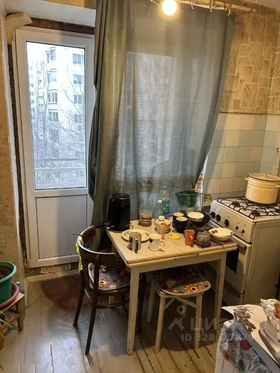 3-к кв. Волгоградская область, Волгоград ул. Маршала Еременко, 96 ... - Фото 2