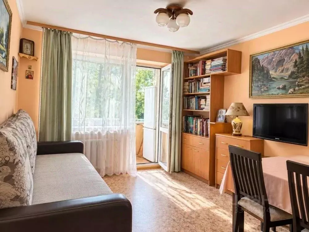 2-к кв. Иркутская область, Иркутск ул. Красных Мадьяр, 110 (46.8 м) - Фото 1