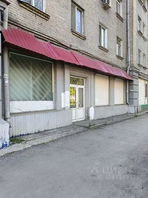 Помещение свободного назначения в Саратовская область, Саратов просп. ... - Фото 1