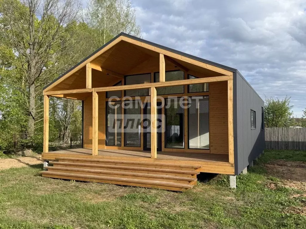 Дом в Калужская область, Калуга ул. Берестяная (100 м) - Фото 1