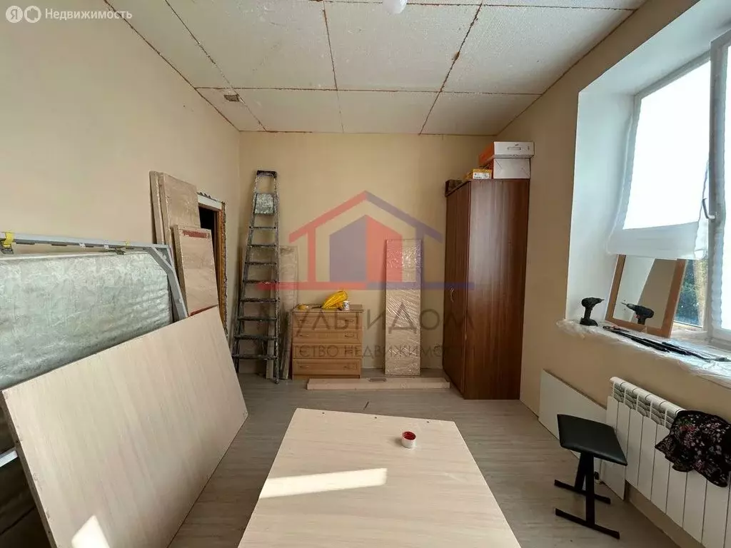 Дом в Старый Оскол, Абрикосовая улица, 17 (220 м) - Фото 0
