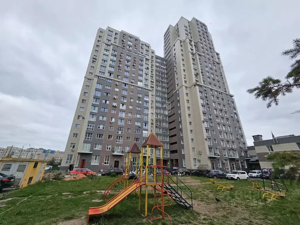 3-к кв. Татарстан, Казань Чистопольская ул., 61а (74.1 м) - Фото 0