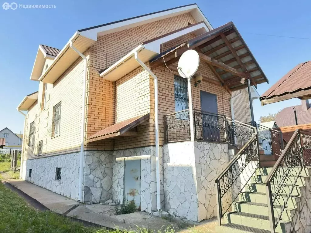 Дом в Альметьевск, микрорайон Урсала, улица Буровиков (156.6 м) - Фото 1
