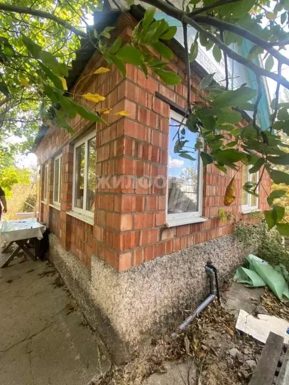 Дом в Астраханская область, Приволжский район, Швейник Швейной Фабрики ... - Фото 2