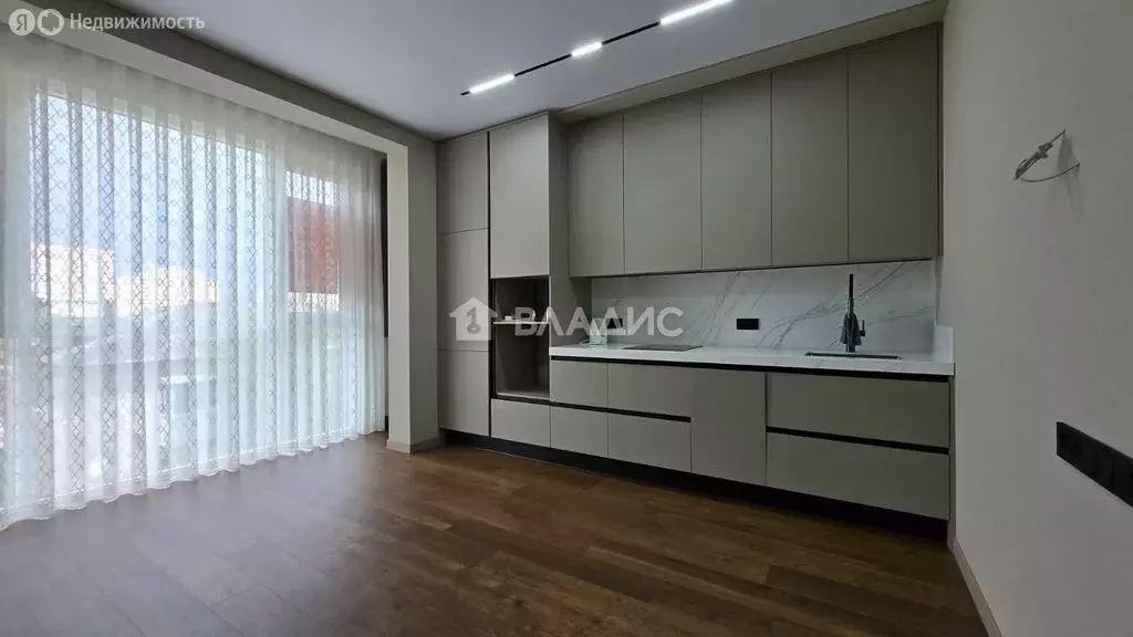 2-комнатная квартира: Новороссийск, улица Пархоменко, 53 (69 м) - Фото 1