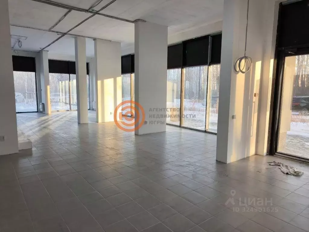 Помещение свободного назначения в Тюменская область, Тюмень ДОК мкр, ... - Фото 1