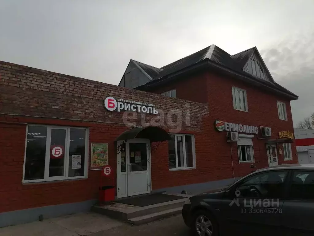 Торговая площадь в Псковская область, Остров 1 Мая ул., 16Б (117 м) - Фото 2