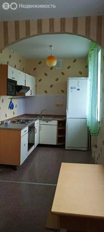 3-комнатная квартира: Жигулёвск, посёлок Яблоневый Овраг, улица ... - Фото 0