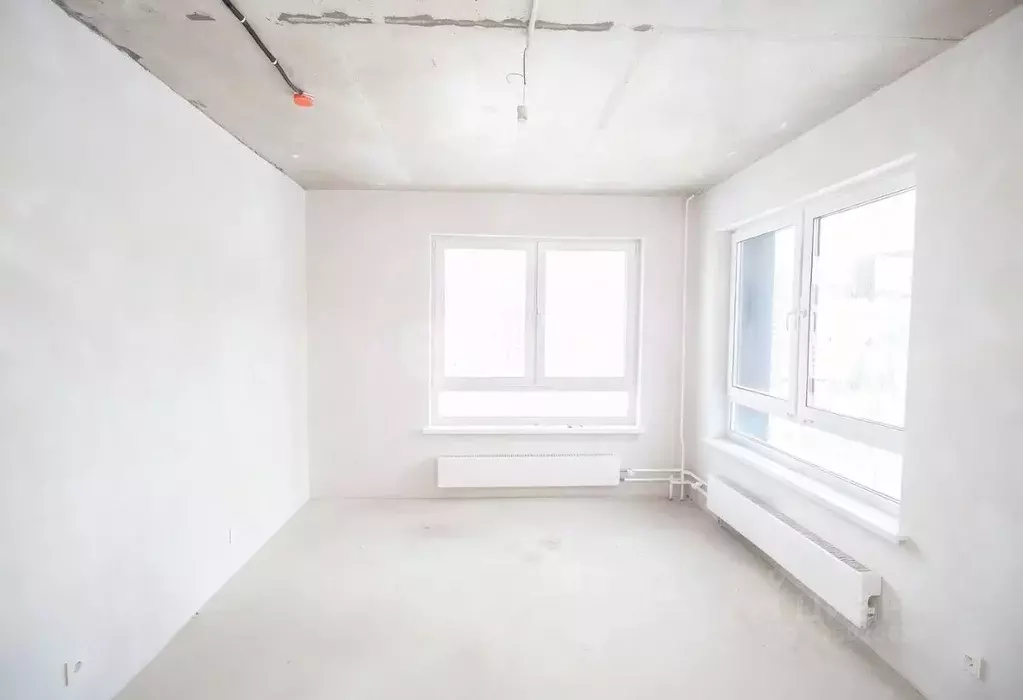 Студия Сахалинская область, Южно-Сахалинск ул. Имени Владимира ... - Фото 1