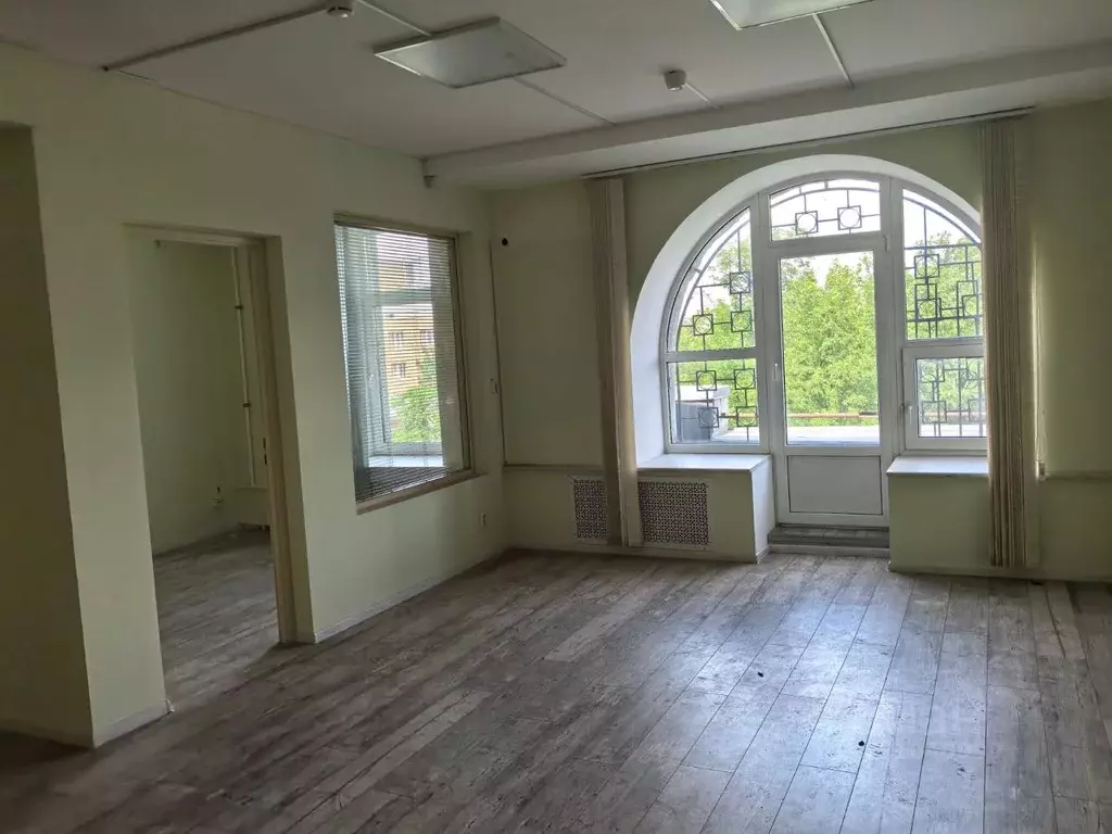 Помещение свободного назначения в Санкт-Петербург ул. Льва Толстого, 7 ... - Фото 1