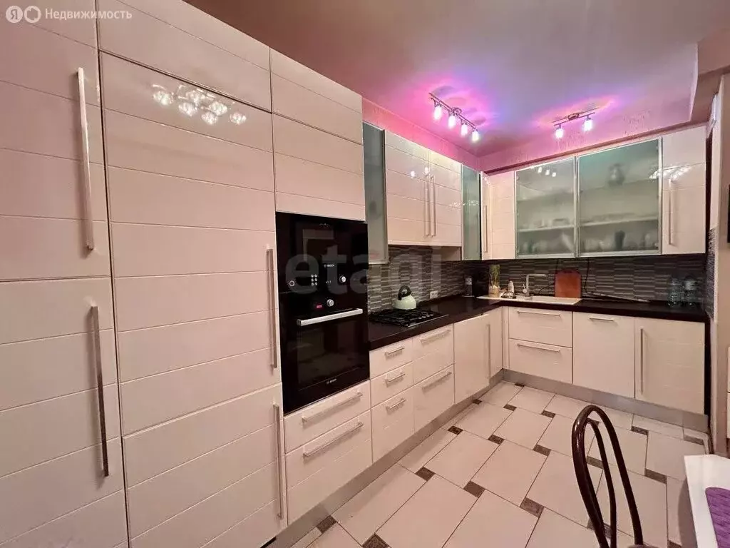 4-комнатная квартира: Усинск, Комсомольская улица, 23 (91.8 м) - Фото 1