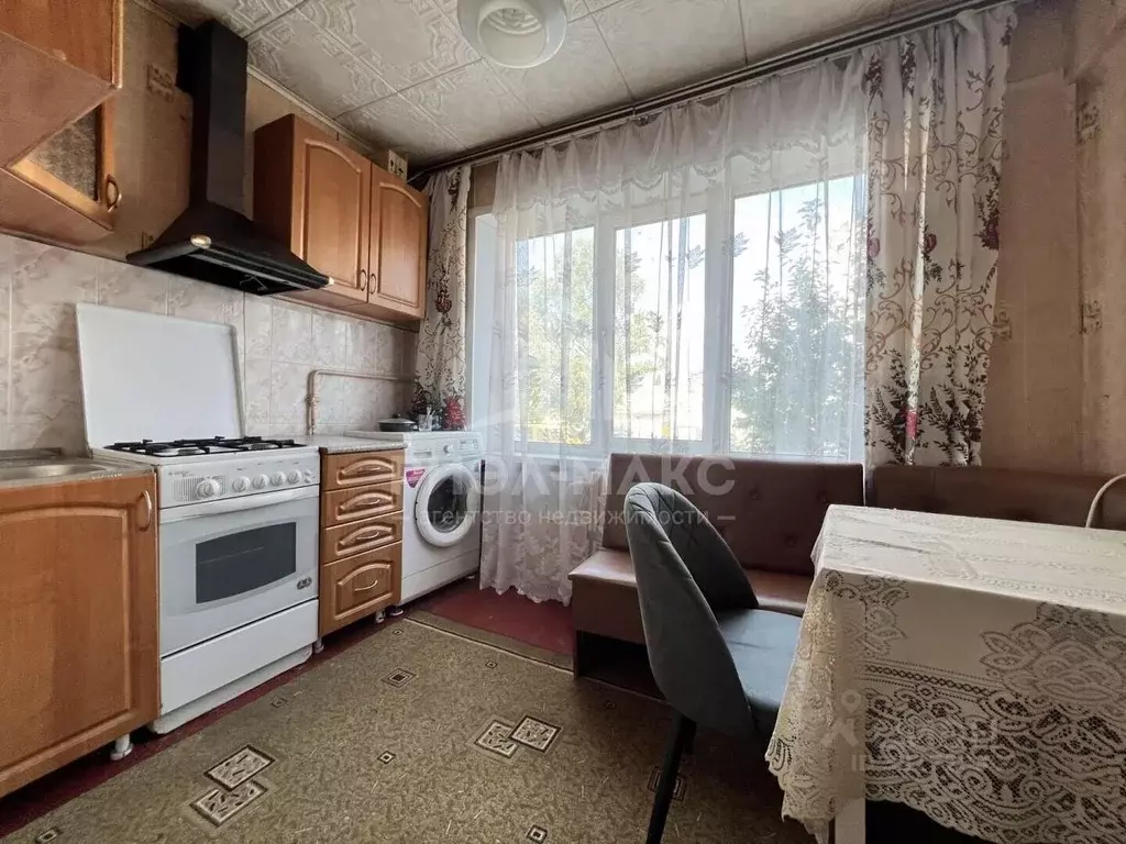 2-к кв. Брянская область, Брянск ул. Молодой Гвардии, 68 (50.7 м) - Фото 1