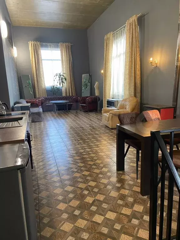 4-к. квартира, 248 м, 2/3 эт. - Фото 1