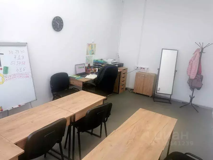 Офис в Коми, с. Усть-Цильма ул. Новый Квартал, 1Б (16 м) - Фото 1