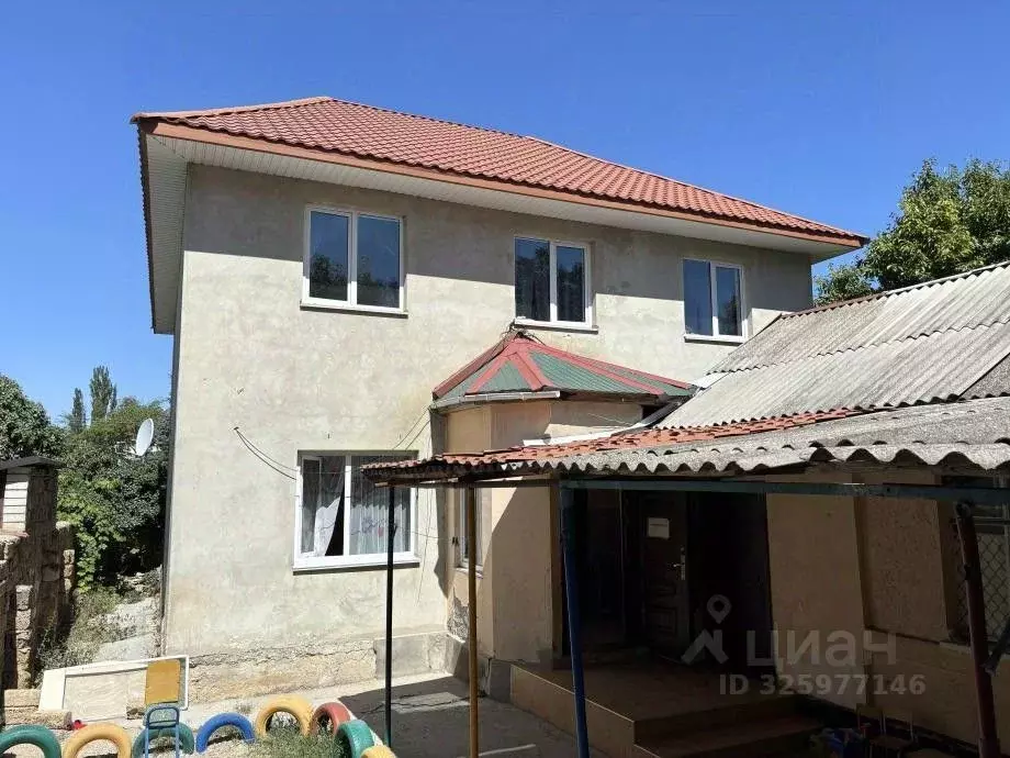 Дом в Крым, Симферополь ул. Кечкеметская, 58 (201 м) - Фото 1