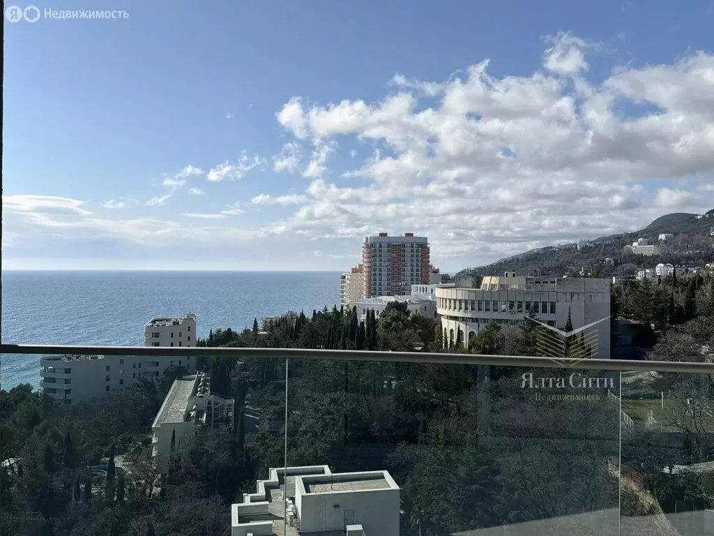 3-комнатная квартира: Ялта, квартал Приморский парк имени Гагарина, 9 ... - Фото 1