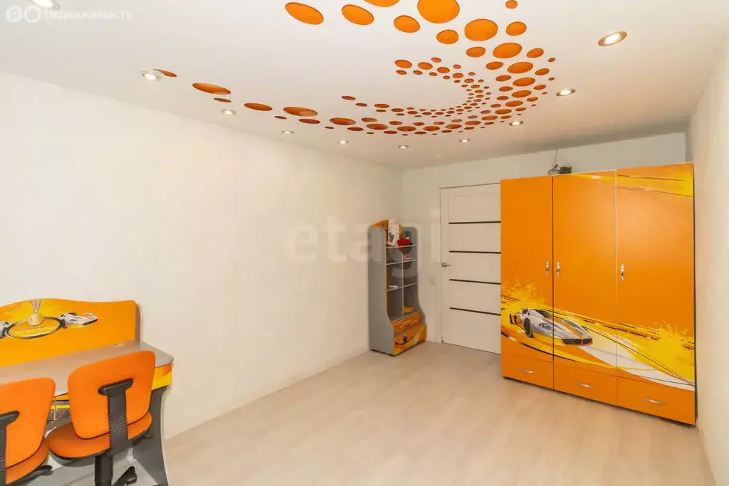 3-комнатная квартира: Челябинск, улица Труда, 177 (58.6 м) - Фото 2