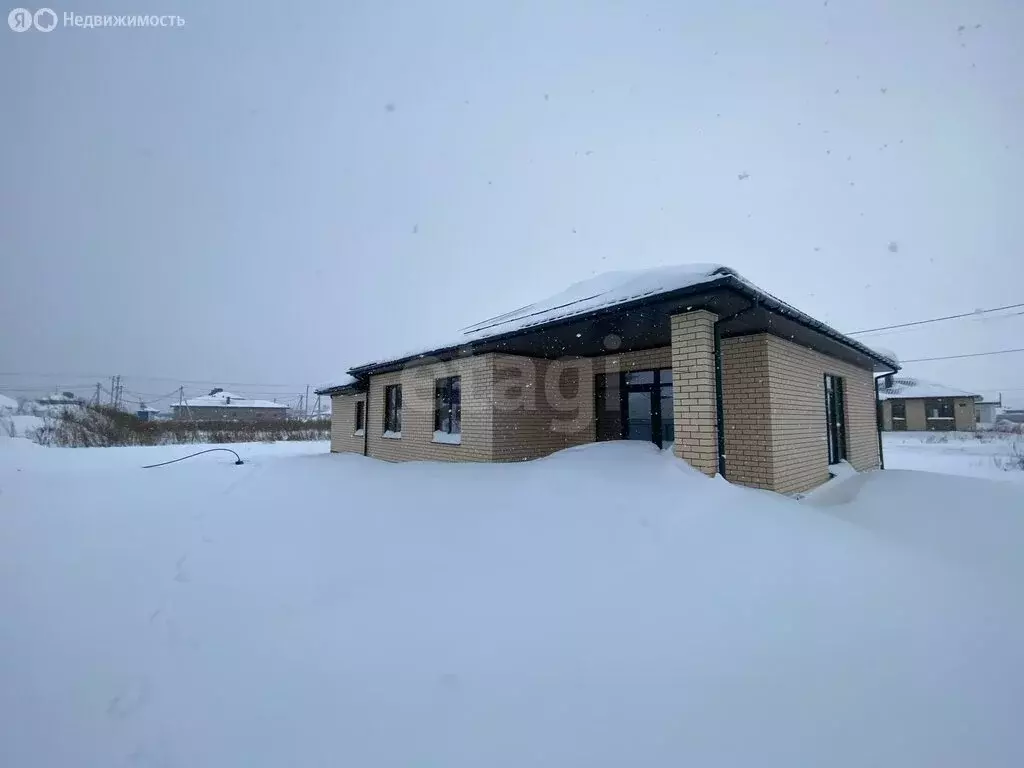 Дом в село Мариинский, Ясеневая улица (186 м) - Фото 2