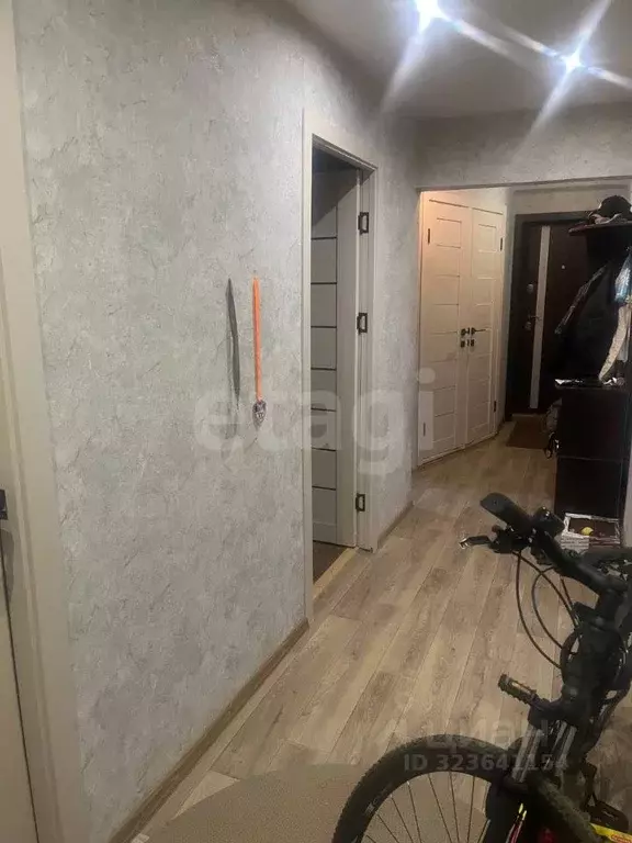 4-к кв. Удмуртия, Ижевск Молодежная ул., 53 (68.6 м) - Фото 0