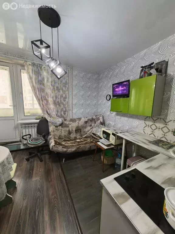 1-комнатная квартира: Киров, улица Архитектора Валерия Зянкина, 11 ... - Фото 1