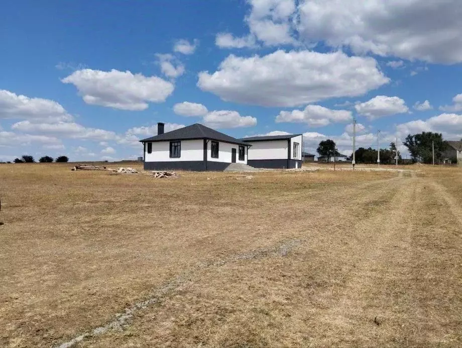 Участок в Крым, Симферопольский район, с. Урожайное, Дружбы кв-л  (6.0 ... - Фото 2