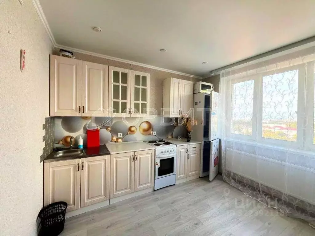 2-к кв. Тюменская область, Тюмень Ставропольская ул., 97к4 (50.0 м) - Фото 1