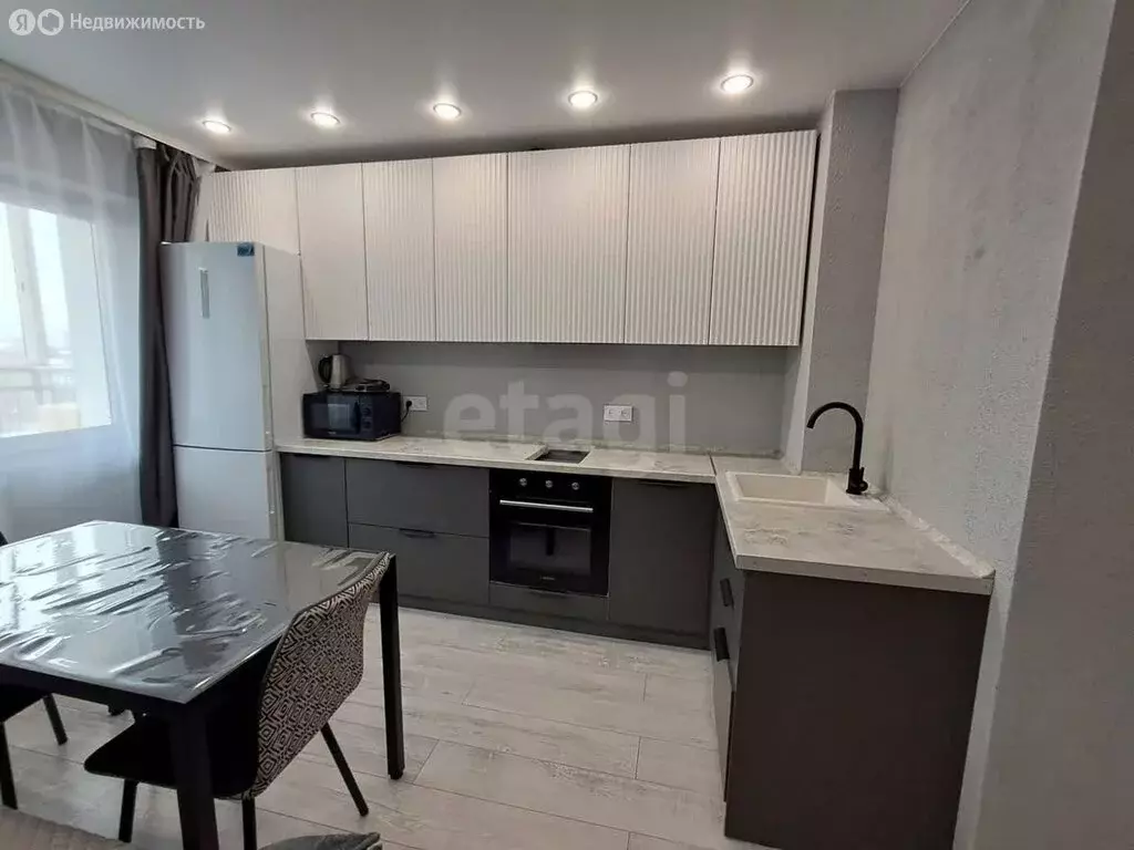 2-комнатная квартира: Иркутск, улица Летописца Нита Романова, 23А (47 ... - Фото 1