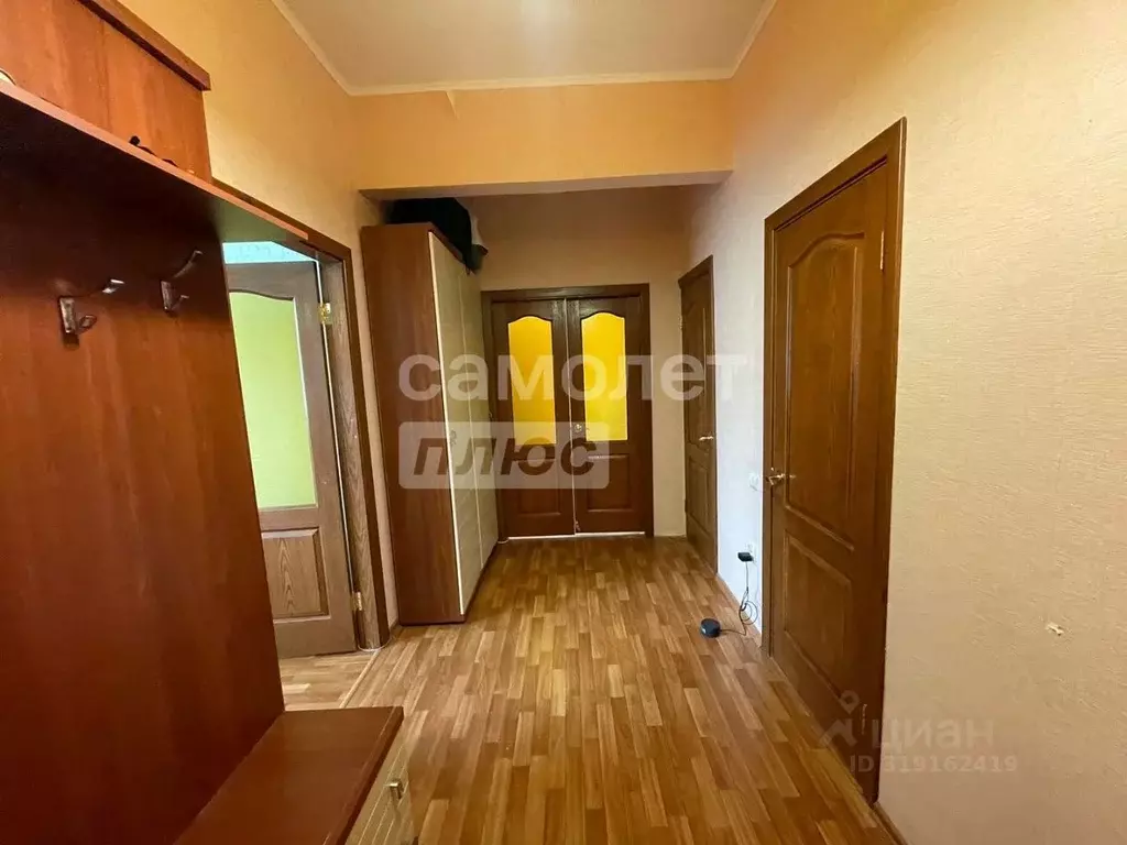 1-к кв. Курская область, Курск просп. Вячеслава Клыкова, 8 (50.0 м) - Фото 1